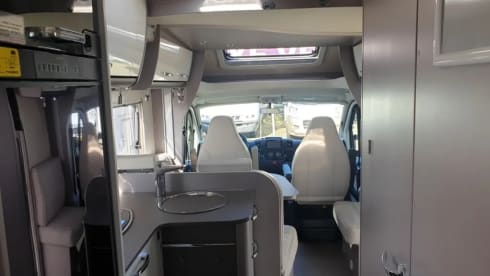 C25 – 4p Bürstner semi-integrated from 2018