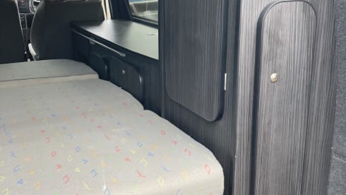 5 berth Volkswagen transporter t4 camper van 