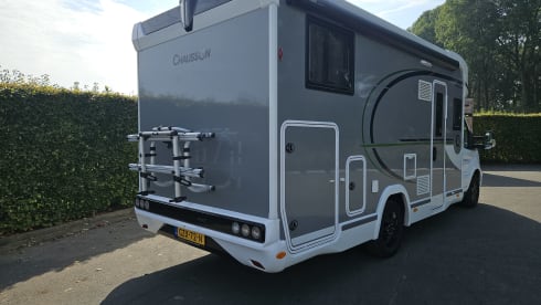 GZX-72-N – Chausson 777GA Automatic Etape Line molto lussuoso, senza km!