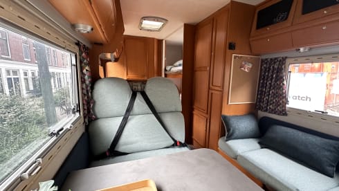Amigo – 7p Adria Mobil alcove from 2002