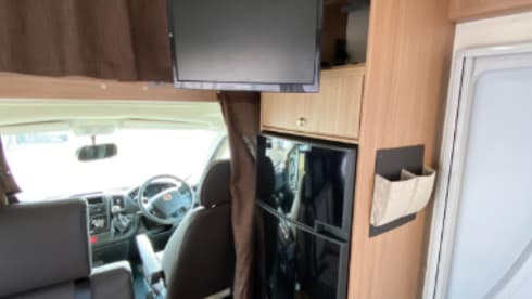 Sunny – Your next family holiday - 2020 6 Berth Motorhome