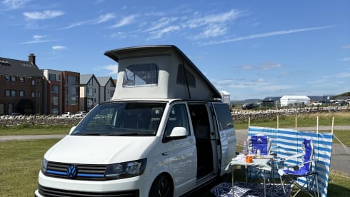KOJI – 4 berth Volkswagen campervan from 2016