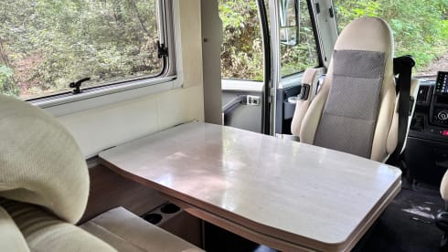 4-person Bürstner Viseo i690G integrated motorhome from 2014