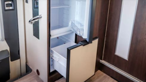 Cocoon 468 – New "2021" 4-person Cocoon 468: the comfort of home, even on the road