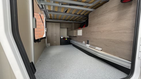 Challenger 308 Graphite Edition