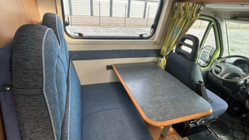Adria twin – 2p Fiat bus uit 2005