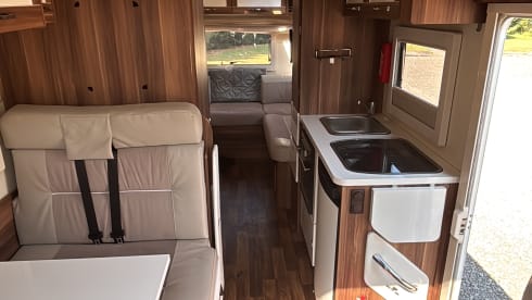 Fiat autoroller  – 6 berth 6 traveling belts 
