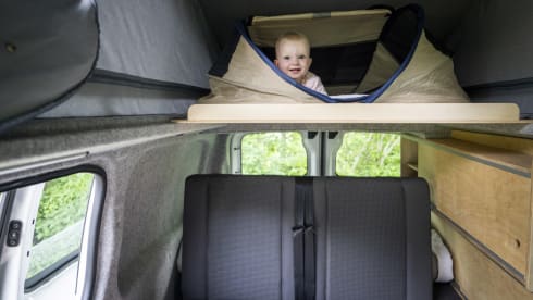4 pers. Fixxter XXL automatic Euro 6 extra wide bed