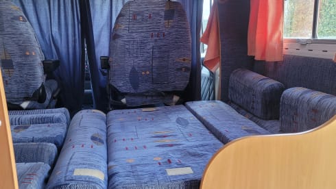 4p Chausson integrated uit 2005