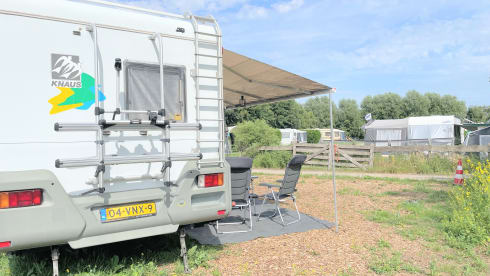 FamilyTime – 5p Knaus semi-integrated from 1996