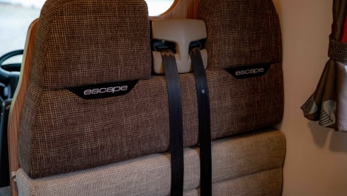 Taylor – Peugeot Bailey Approach camper met 6 slaapplaatsen, bouwjaar 2011.