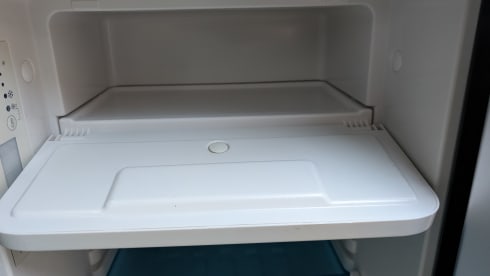 Sobo Sprinter – 4 berth Mercedes-Benz bus from 2013