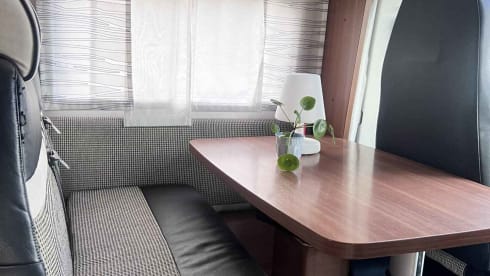 Breezer – Very complete and luxurious camper LMC 4 persons