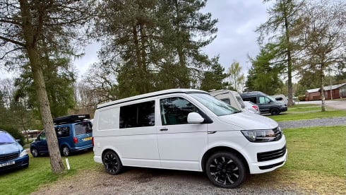 Blizzard  – 4 berth Volkswagen campervan from 2017