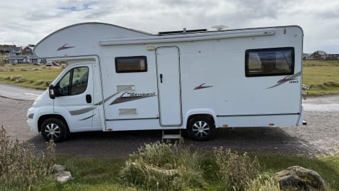 Margo – 6 berth Peugeot integrated from 2010