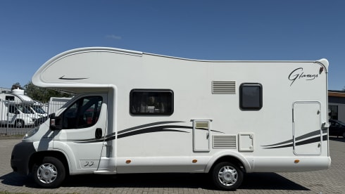 Super – Nice spacious camper for 6 people
