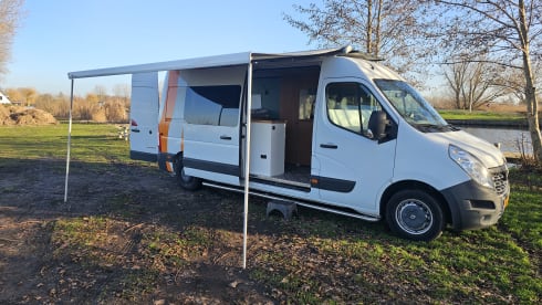 2p Renault bus from 2016