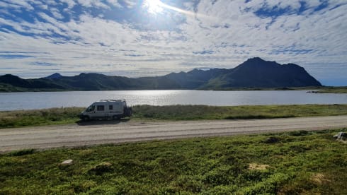 Compact bus camper with many useful extras