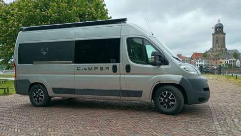 2p Peugeot bus from 2011