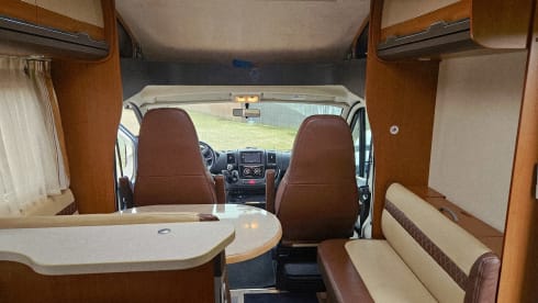 25 Year Edition – 4p Knaus semi-integrated uit 2014