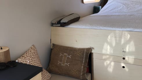 Ivy – Spacious Iveco Daily campervan