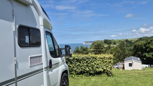 Nice compact 2 person camper with single beds.