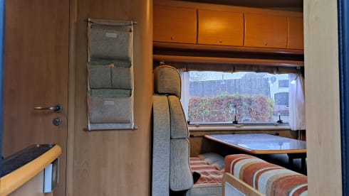 LOUISTJE 🚐 – 6p McLouis alcove from 2007