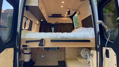 Samz – 2p Mercedes-Benz bus from 2019
