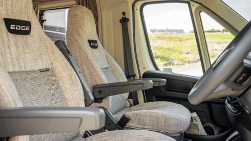 Big Bertha – 4 berth Swift alcove 