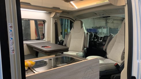 Knaus Boxstar Family - 140HP - adventurous camper bus