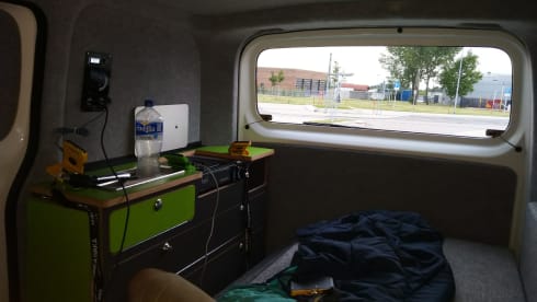 Ecamper – E-motorhome Nissan ENV200 Electric compact bus camper for 2 persons