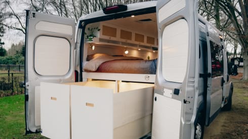 Maison Bohème – Luxe off-grid boutique camper | Citroën Jumper 2017 | Vast bed