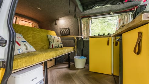 Sunset – 2p Volkswagen campervan from 1999