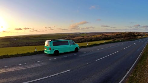 Green 2018 Volkswagen T6