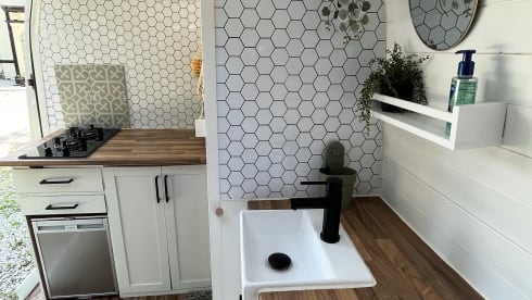 Big Bex – 2 berth Campervan