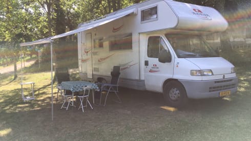 Spacious cozy family camper