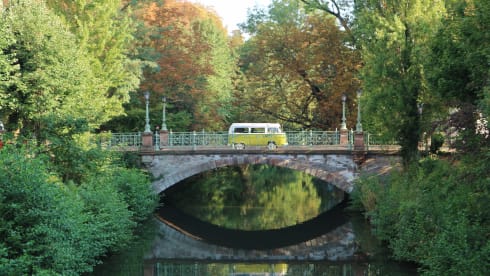 Sanseveria – Volkswagen T2b Westfalia Berlin '77