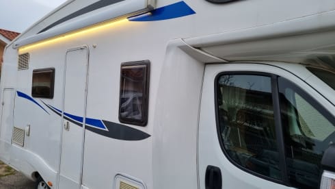 Noleggio per un momento speciale - Camper 6 posti