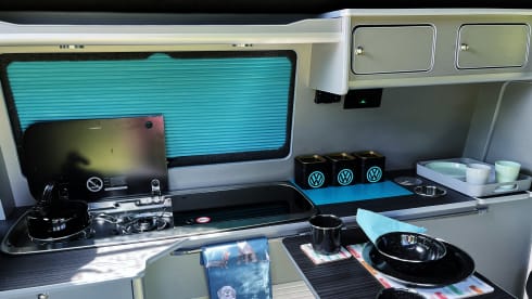 MINTY – T6 LWB T28 Highline4 berth Volkswagen campervan 2018 camper