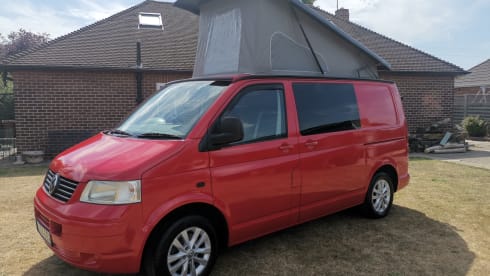 Steve – Camper Volkswagen a 4 posti letto del 2004