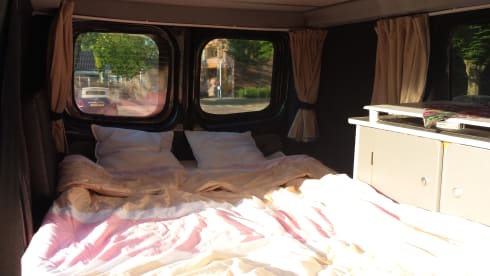 A comfortable and compact Renault Trafic.