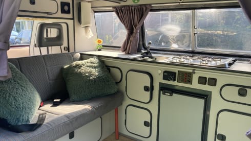Jackie – 4p Volkswagen campervan from 1983