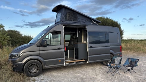 Vandalf the Grey – 4 berth VW crafter/camper, 2020 auto 