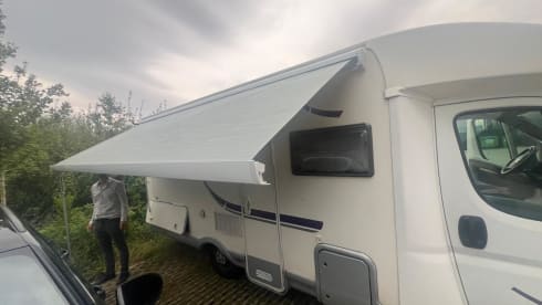 Louis – 4p McLouis semi-integrated uit 2007