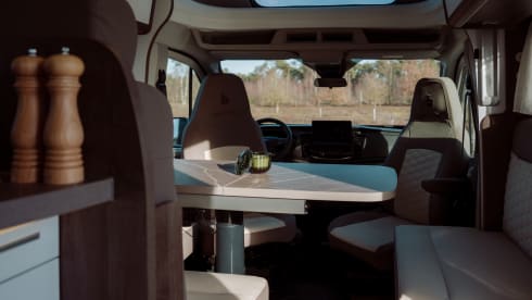 4p Ford Benimar cocoon 463 semi-integrated uit 2025