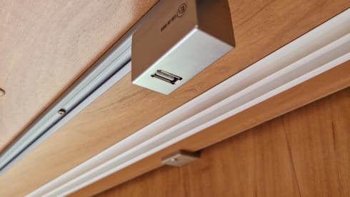 Smart & strong! 131hp - 2p - MaxxFan - CarPlay - Solar panel