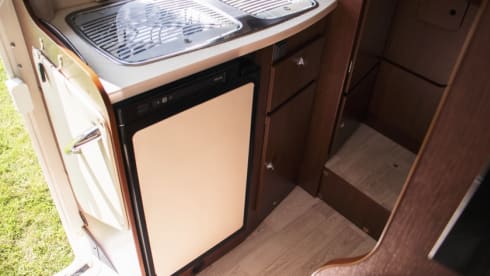 Beautiful stylish camper for 2+2 people