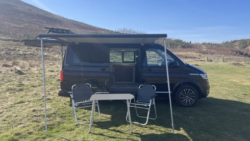 Gigha (Gee-ah) – Volkswagen Campervan mit 4 Schlafplätzen ab 2024