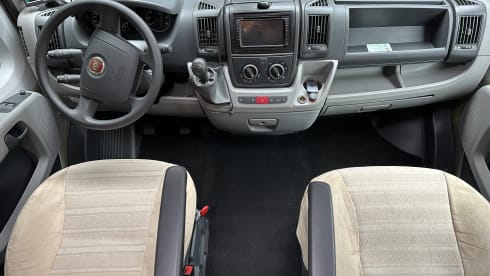 Airco camper – 4p McLouis semi-integrated from 2010