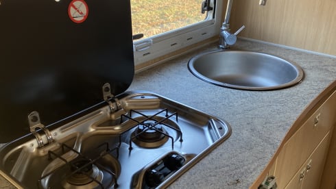 Mobilvetta Camper Attic 6 seats from 2007